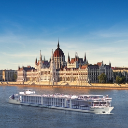 River Cruise Management